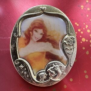 Disney pin 124447 Beauty and the Beast Belle Princess Gold Frame cameo yellow